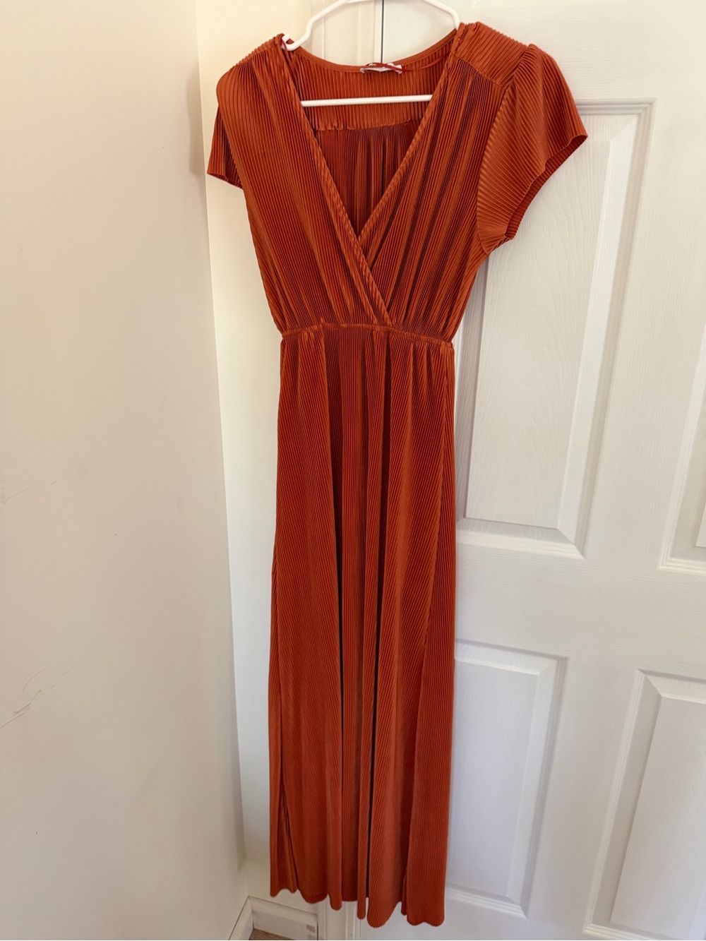 Women's Rust Orange Pleated Maxi Dress